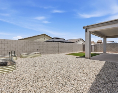 1692 W Aztec Drive - Photo Thumbnail 37