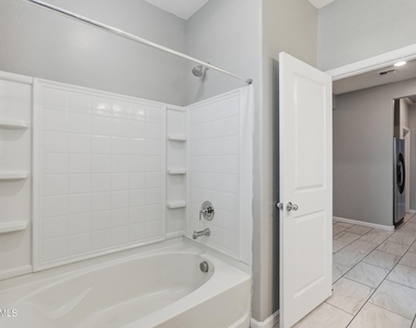 1692 W Aztec Drive - Photo Thumbnail 19