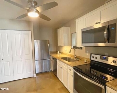 8058 E Oak Street - Photo Thumbnail 5