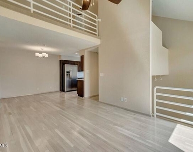 154 W 5th Street - Photo Thumbnail 5