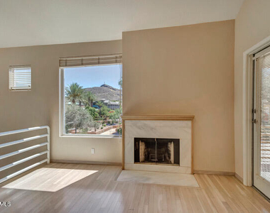 154 W 5th Street - Photo Thumbnail 4