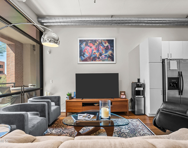 7301 E 3rd Avenue - Photo Thumbnail 15