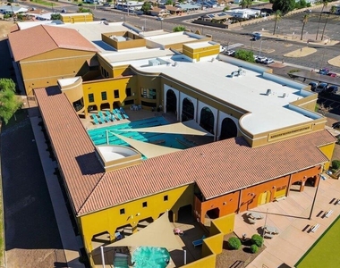 10916 W Peoria Avenue - Photo Thumbnail 29