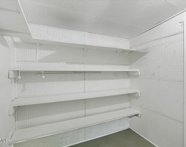 10916 W Peoria Avenue - Photo Thumbnail 21