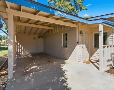 10916 W Peoria Avenue - Photo Thumbnail 3
