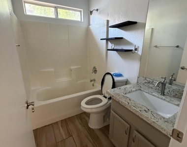 580 N Danyell Court - Photo Thumbnail 4