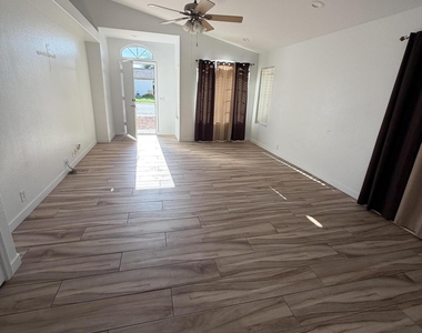 580 N Danyell Court - Photo Thumbnail 1
