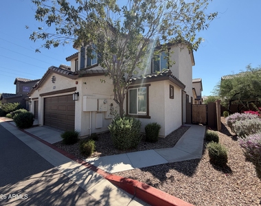 1255 N Arizona Avenue - Photo Thumbnail 1