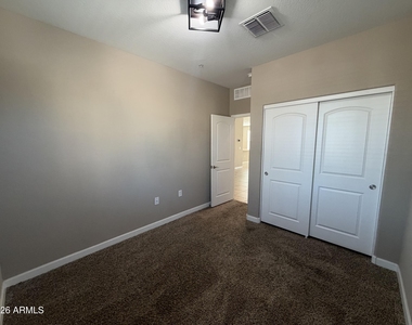 1255 N Arizona Avenue - Photo Thumbnail 9