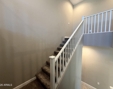 1255 N Arizona Avenue - Photo Thumbnail 15