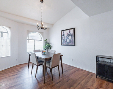 850 S River Drive - Photo Thumbnail 12