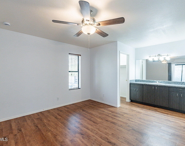 850 S River Drive - Photo Thumbnail 20