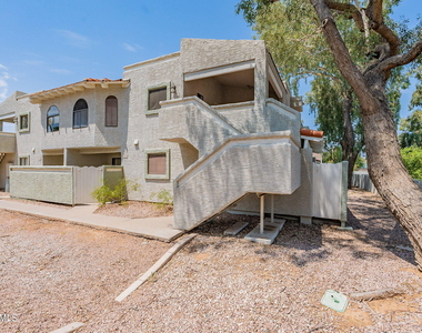 850 S River Drive - Photo Thumbnail 2