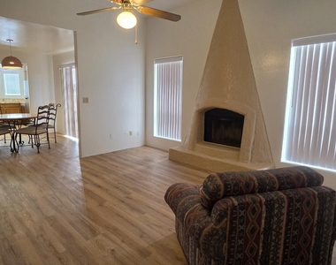 14044 N Brunswick Drive - Photo Thumbnail 6