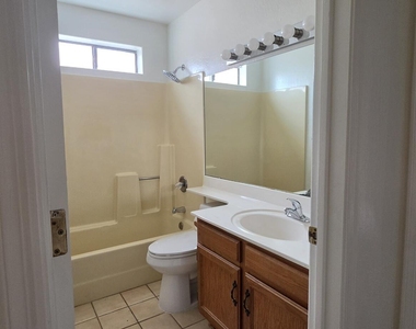 14044 N Brunswick Drive - Photo Thumbnail 8
