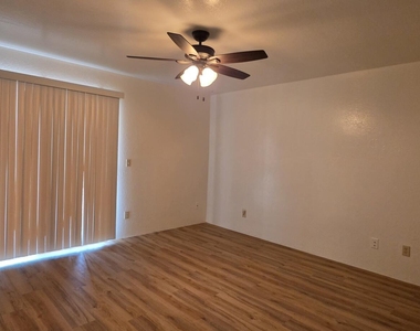14044 N Brunswick Drive - Photo Thumbnail 9