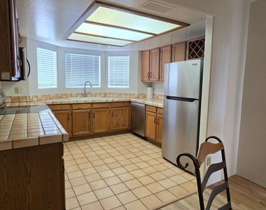 14044 N Brunswick Drive - Photo Thumbnail 2