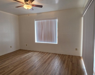 14044 N Brunswick Drive - Photo Thumbnail 7
