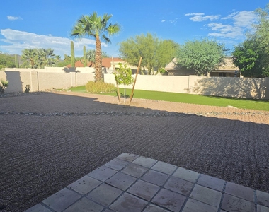 14044 N Brunswick Drive - Photo Thumbnail 12