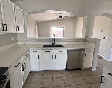 16077 W Larkspur Drive - Photo Thumbnail 8
