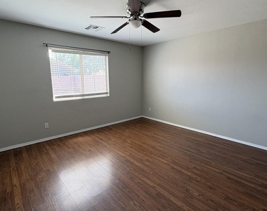 16077 W Larkspur Drive - Photo Thumbnail 18