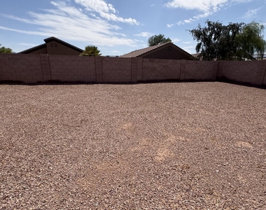 16077 W Larkspur Drive - Photo Thumbnail 30