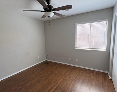 16077 W Larkspur Drive - Photo Thumbnail 27