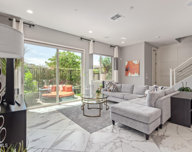 23376 N 73rd Way - Photo Thumbnail 8