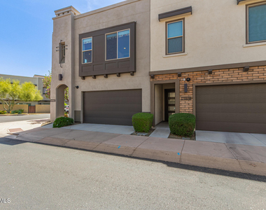 23376 N 73rd Way - Photo Thumbnail 2