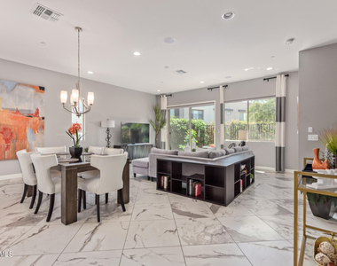 23376 N 73rd Way - Photo Thumbnail 9