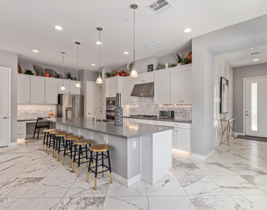 23376 N 73rd Way - Photo Thumbnail 11
