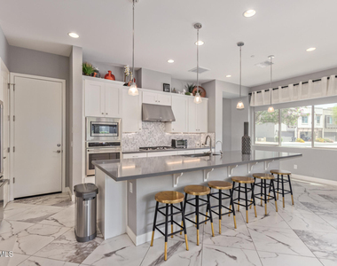23376 N 73rd Way - Photo Thumbnail 10