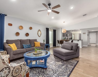 18221 W Pueblo Avenue - Photo Thumbnail 14