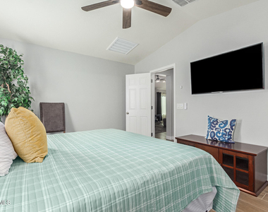 18221 W Pueblo Avenue - Photo Thumbnail 18