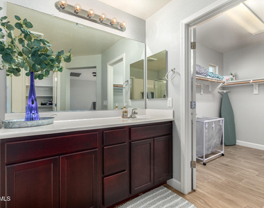 18221 W Pueblo Avenue - Photo Thumbnail 22
