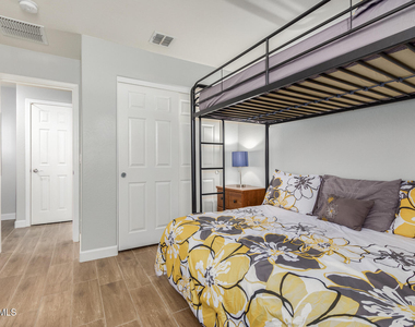 18221 W Pueblo Avenue - Photo Thumbnail 30