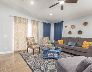 18221 W Pueblo Avenue - Photo Thumbnail 13