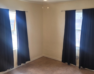 5037 W Myrtle Avenue - Photo Thumbnail 5