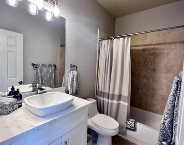 16420 N Thompson Peak Parkway - Photo Thumbnail 15