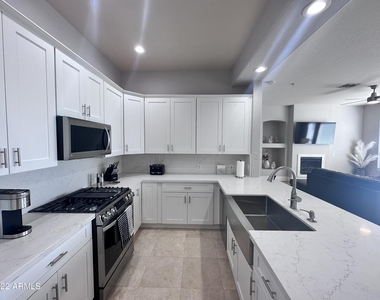 16420 N Thompson Peak Parkway - Photo Thumbnail 3