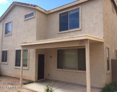 14737 N 174th Drive - Photo Thumbnail 4