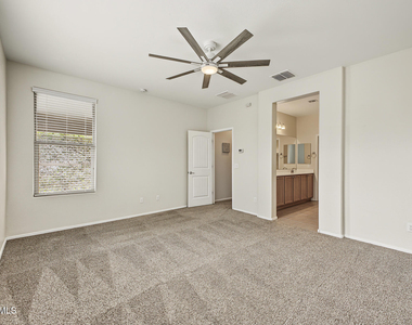 25719 N Cinch Drive - Photo Thumbnail 16