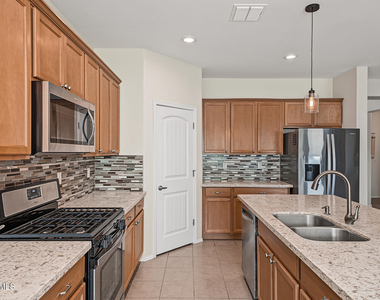 25719 N Cinch Drive - Photo Thumbnail 10