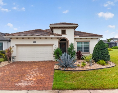 12136 Fortezza Way - Photo Thumbnail 2