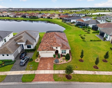 12136 Fortezza Way - Photo Thumbnail 5