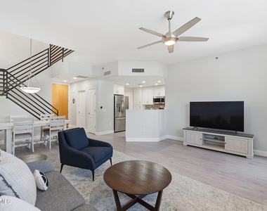 17 W Vernon Avenue - Photo Thumbnail 9