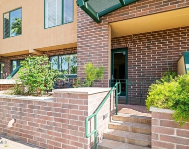 17 W Vernon Avenue - Photo Thumbnail 6
