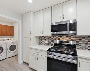 17 W Vernon Avenue - Photo Thumbnail 16