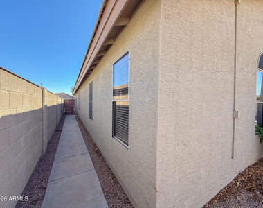 43676 W Wade Drive - Photo Thumbnail 28