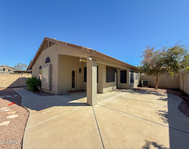 43676 W Wade Drive - Photo Thumbnail 26